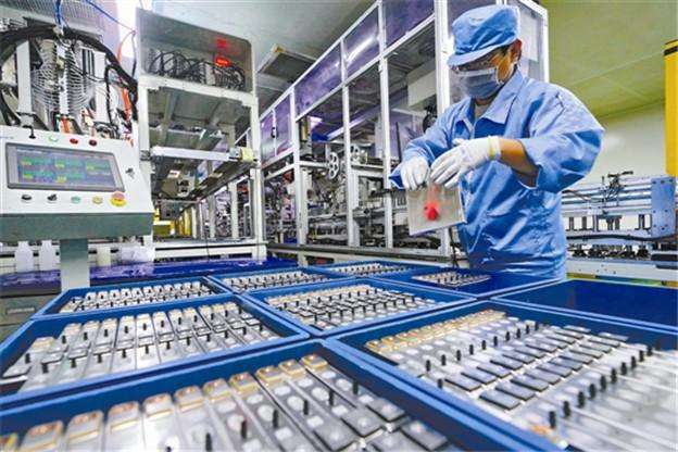 擬投資15億元建設(shè)硅碳負(fù)極、添加劑等鋰電材料項(xiàng)目